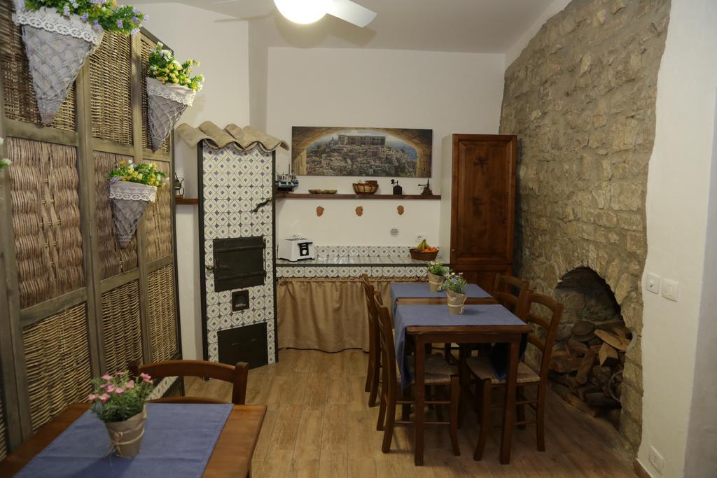 La Casa Del Gelsomino Bed & Breakfast Ragusa Exterior photo